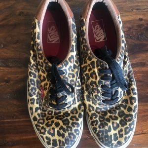 Leopard Vans